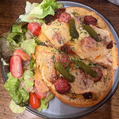 Plat servi chez 𝒟𝑒𝓁𝓅𝒽’𝓈, photographié par Aurélie C.