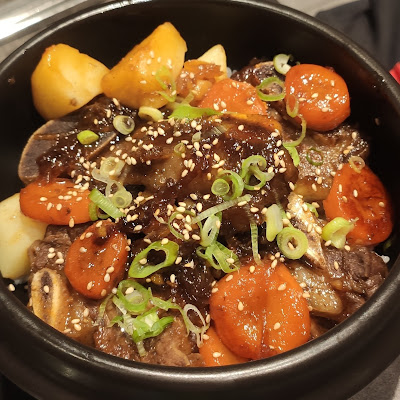 Plat servi chez TOM restaurant coréen, japonais et mongole, photographié par Clément Clastre