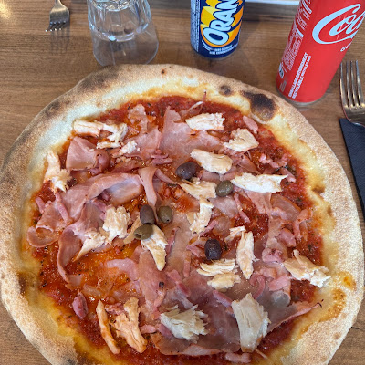 Plat servi chez Momento Pizzas, photographié par Benjamin Chevry