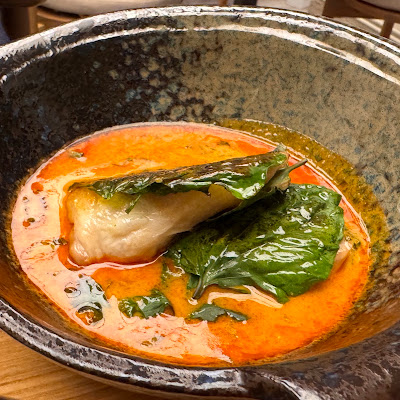 Plat servi chez GIGI cuisine thaï, photographié par Omar Mugeem