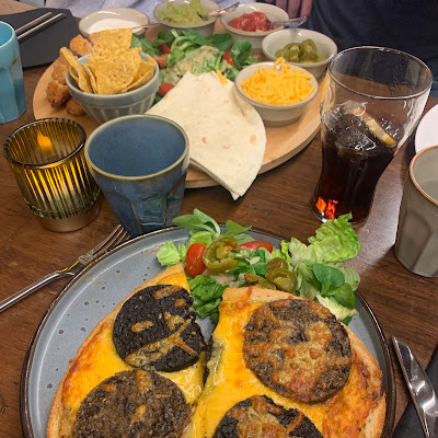 Plat servi chez 𝒟𝑒𝓁𝓅𝒽’𝓈, photographié par Gavin Fielding