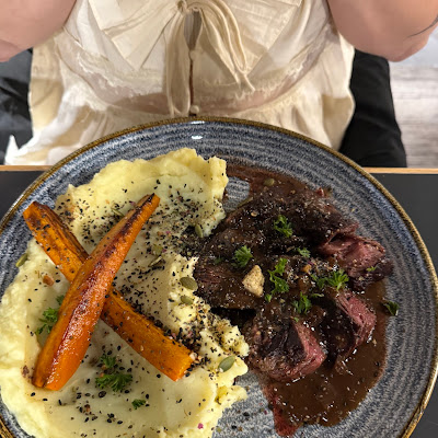 Plat servi chez The Craic, photographié par Loubna Latif