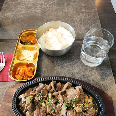 TOM restaurant coréen, japonais et mongole à Annecy : plat photographié par Laura Baciocchi