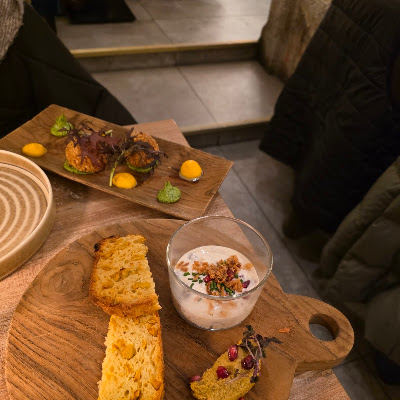 Plat servi chez NUANCE - Cuisine du Monde, photographié par Quentin Caron