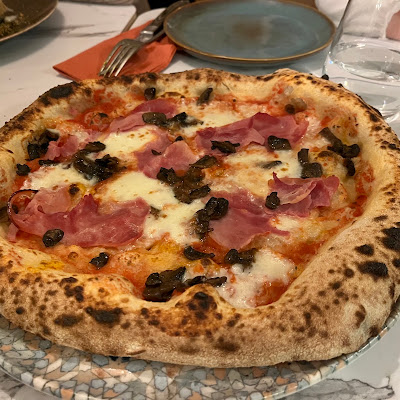 Plat servi chez Titina - Trattoria à La Clusaz, photographié par Camille Hosseini